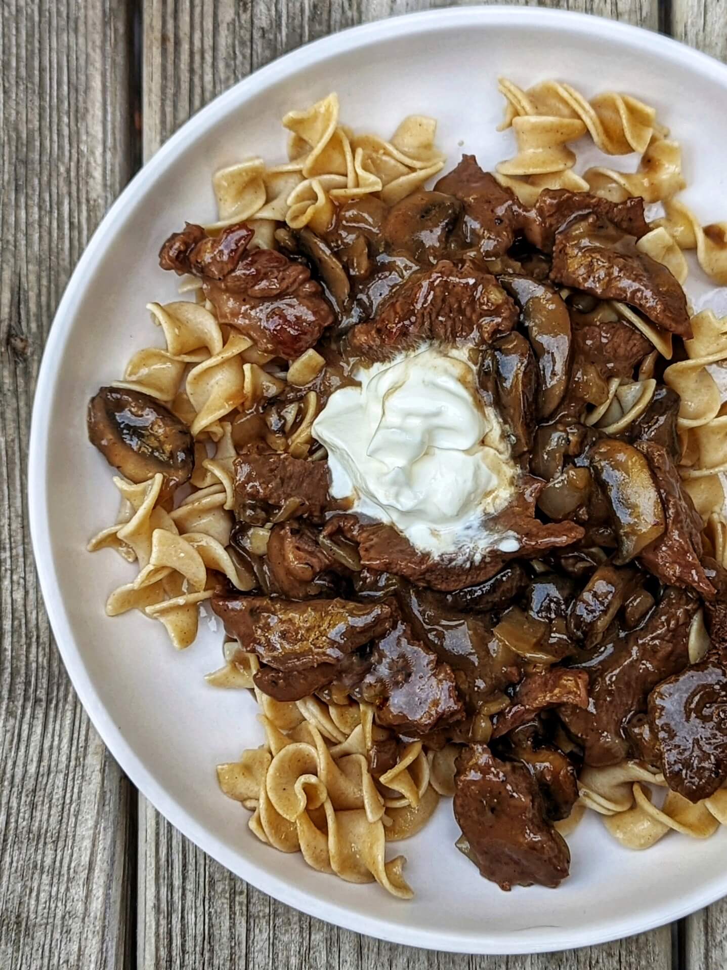 Make an Appealing 30-Minute Beef Stroganoff Recipe for an Enjoyable Evening Meal