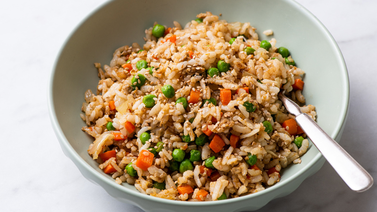 Master the Art of Making Delicious Fried Rice with This Easy Recipe
