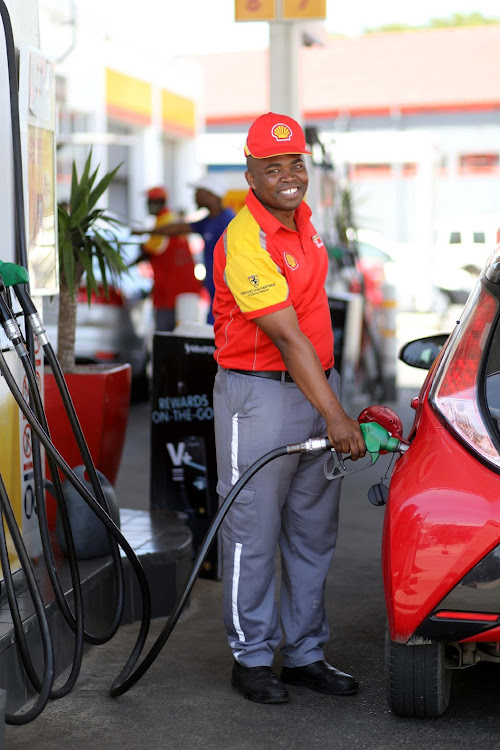 Unlock Your Potential: Guide to Becoming a Petrol Attendant and Earning an Impactful R35+ Per Hour in South Africa - No Experience Needed!