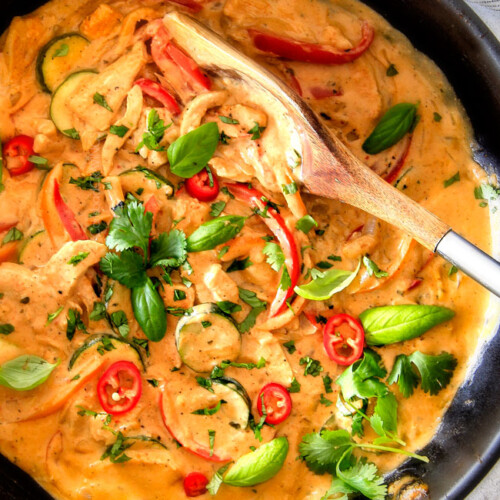 Mixed game Thai red curry