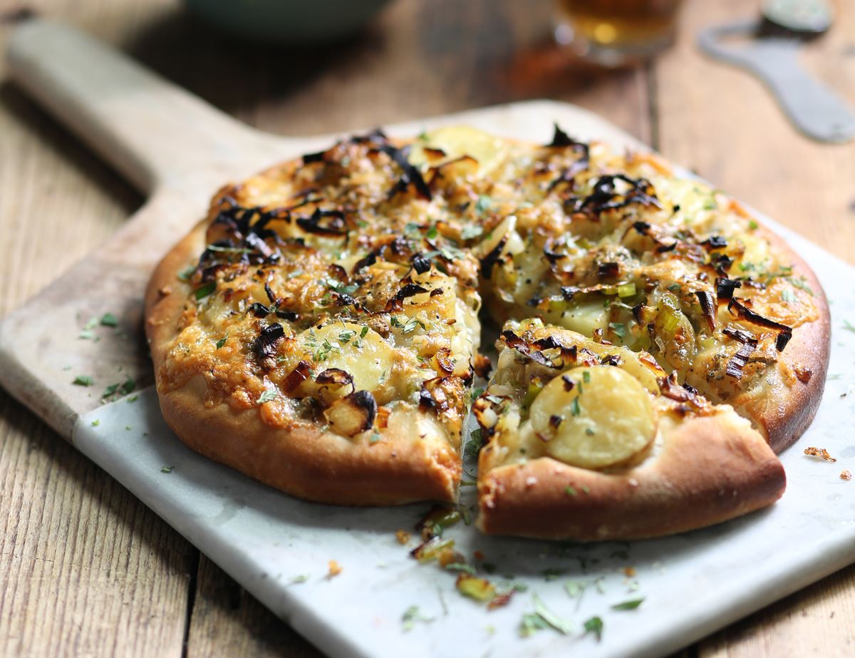 Spelt pizza bianco with Jersey Royals