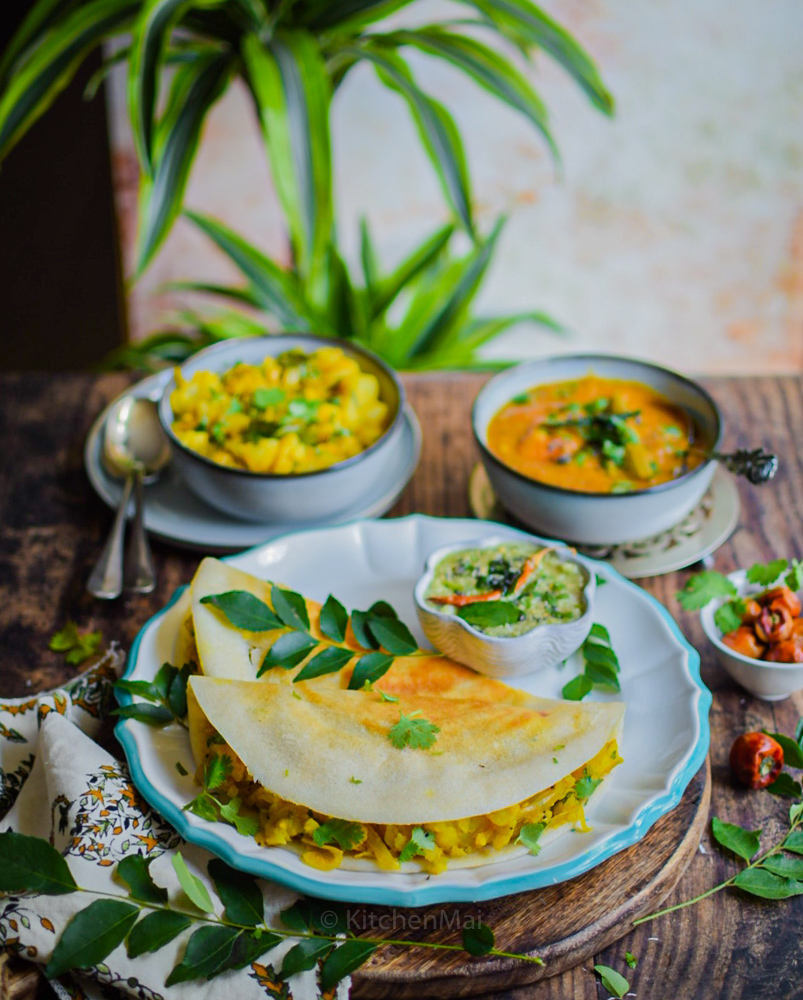 Quick dosas with spicy potato filling