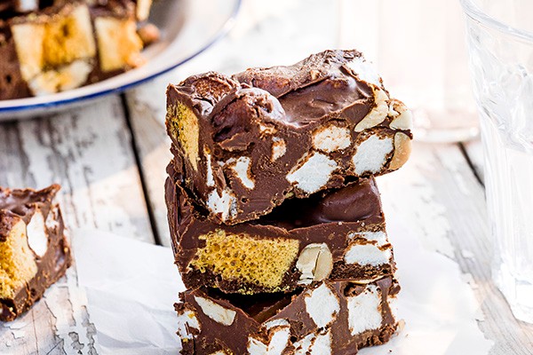 Honeycomb rocky road