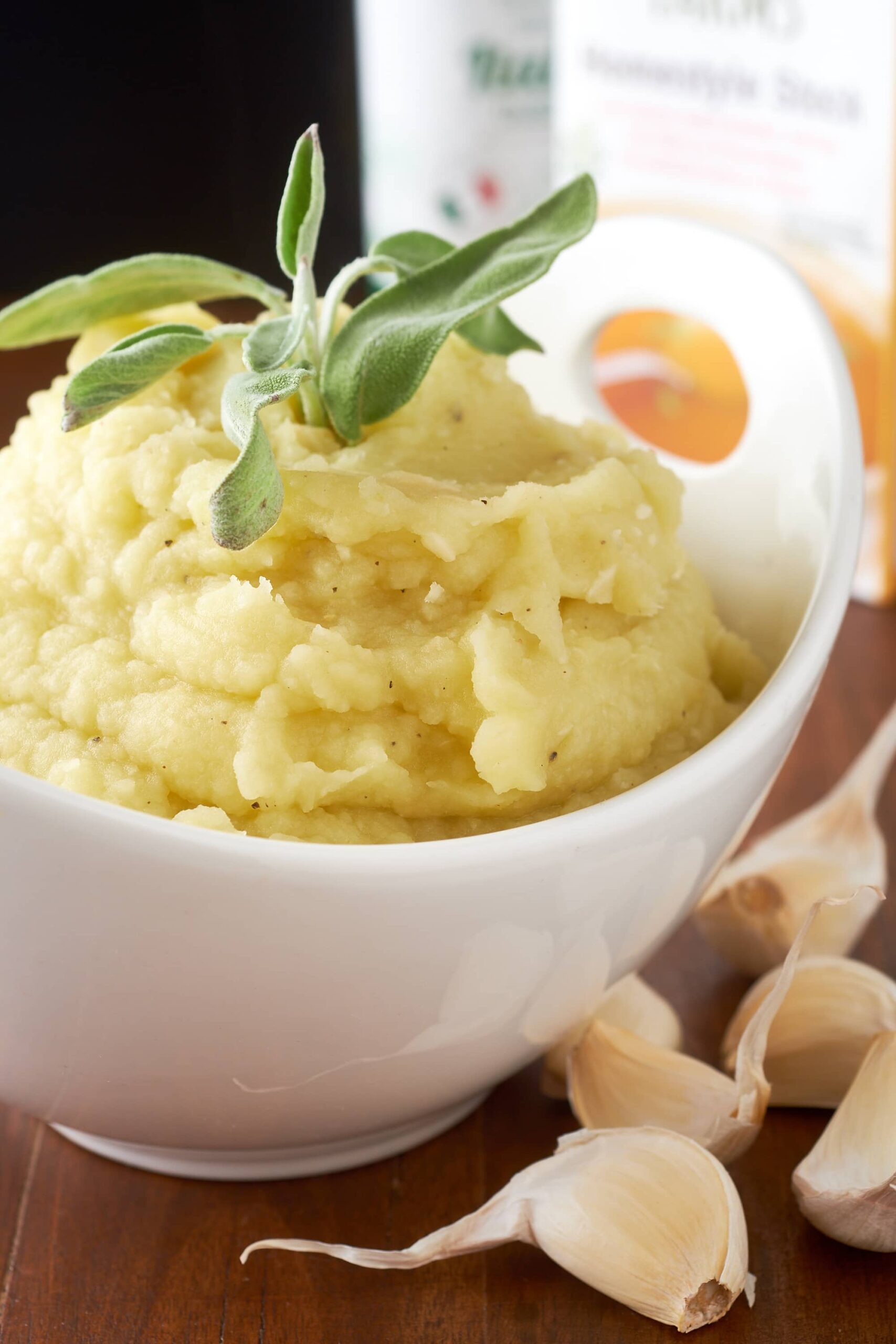 Garlic mashed potato with olive oil