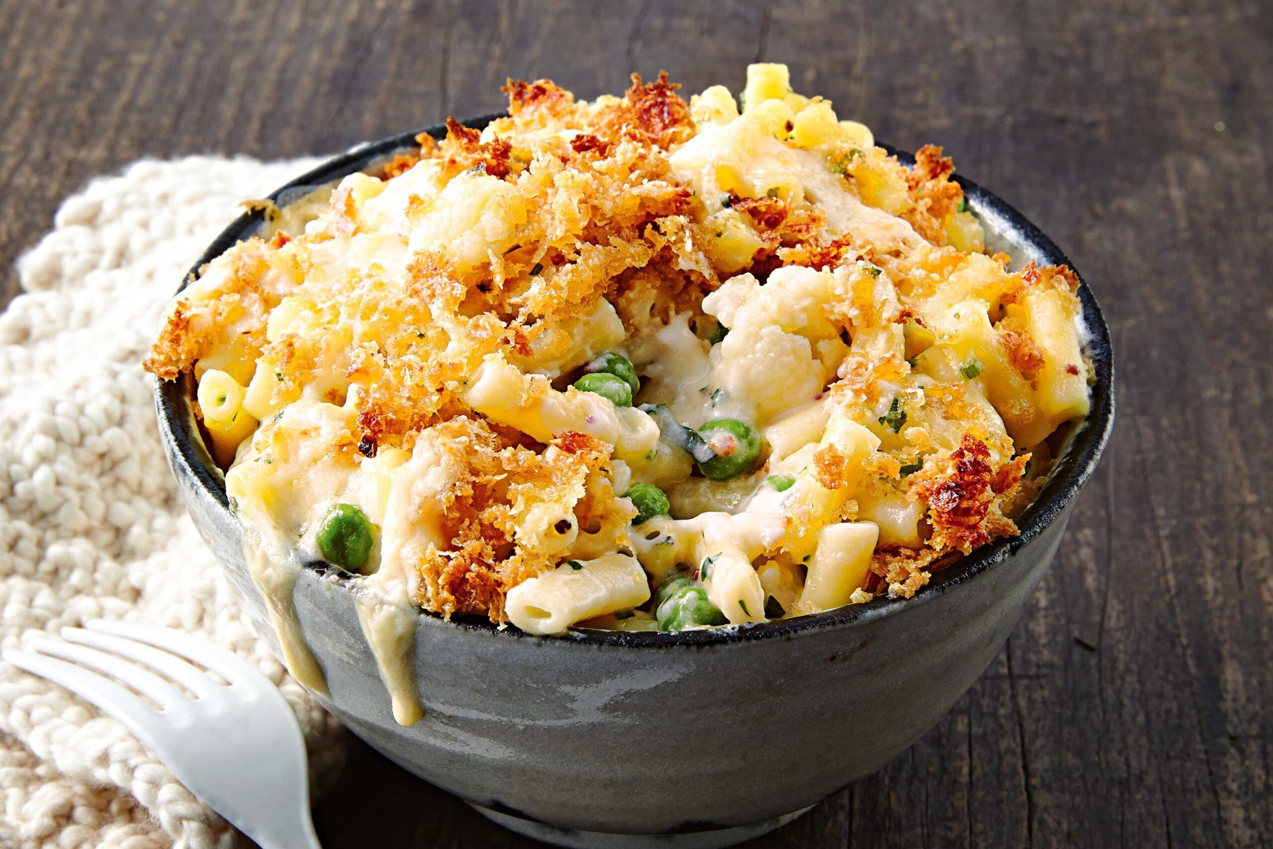 Macaroni cauliflower cheese