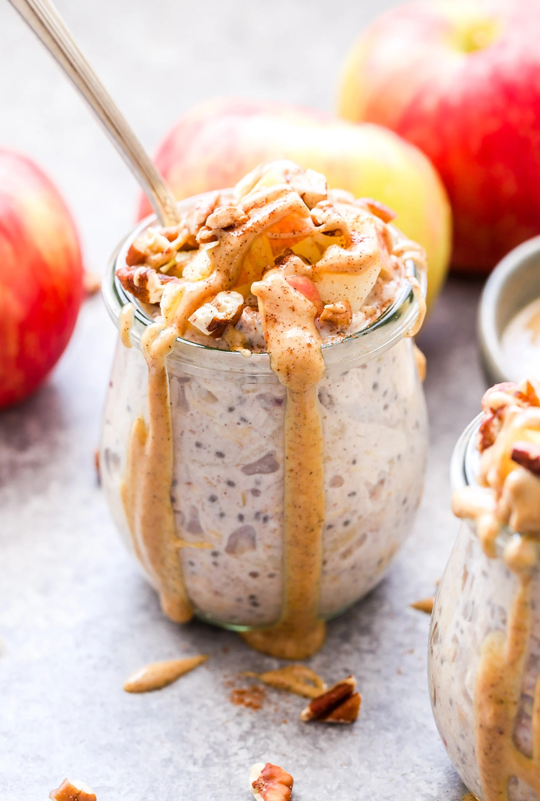 Cinnamon apple overnight oats with date butter