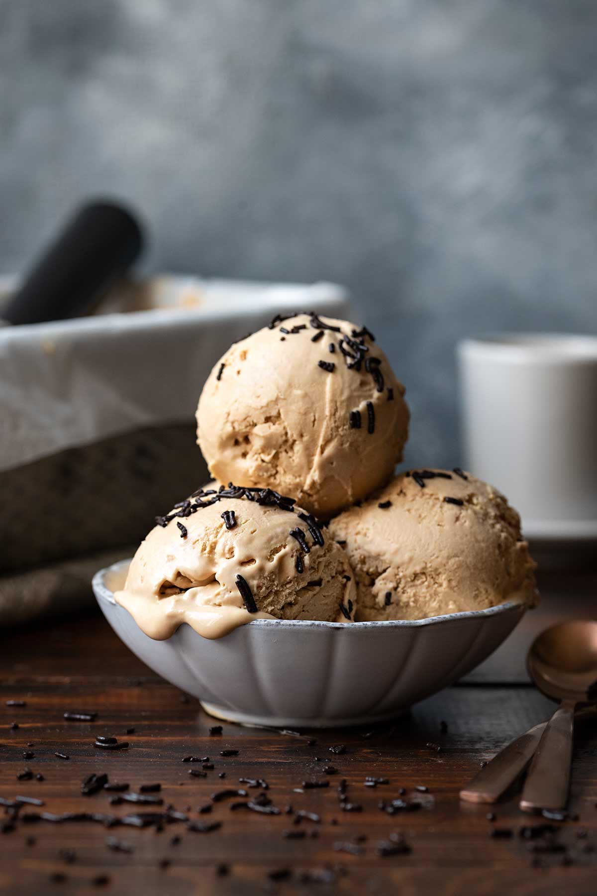 One-step no-churn coffee ice cream