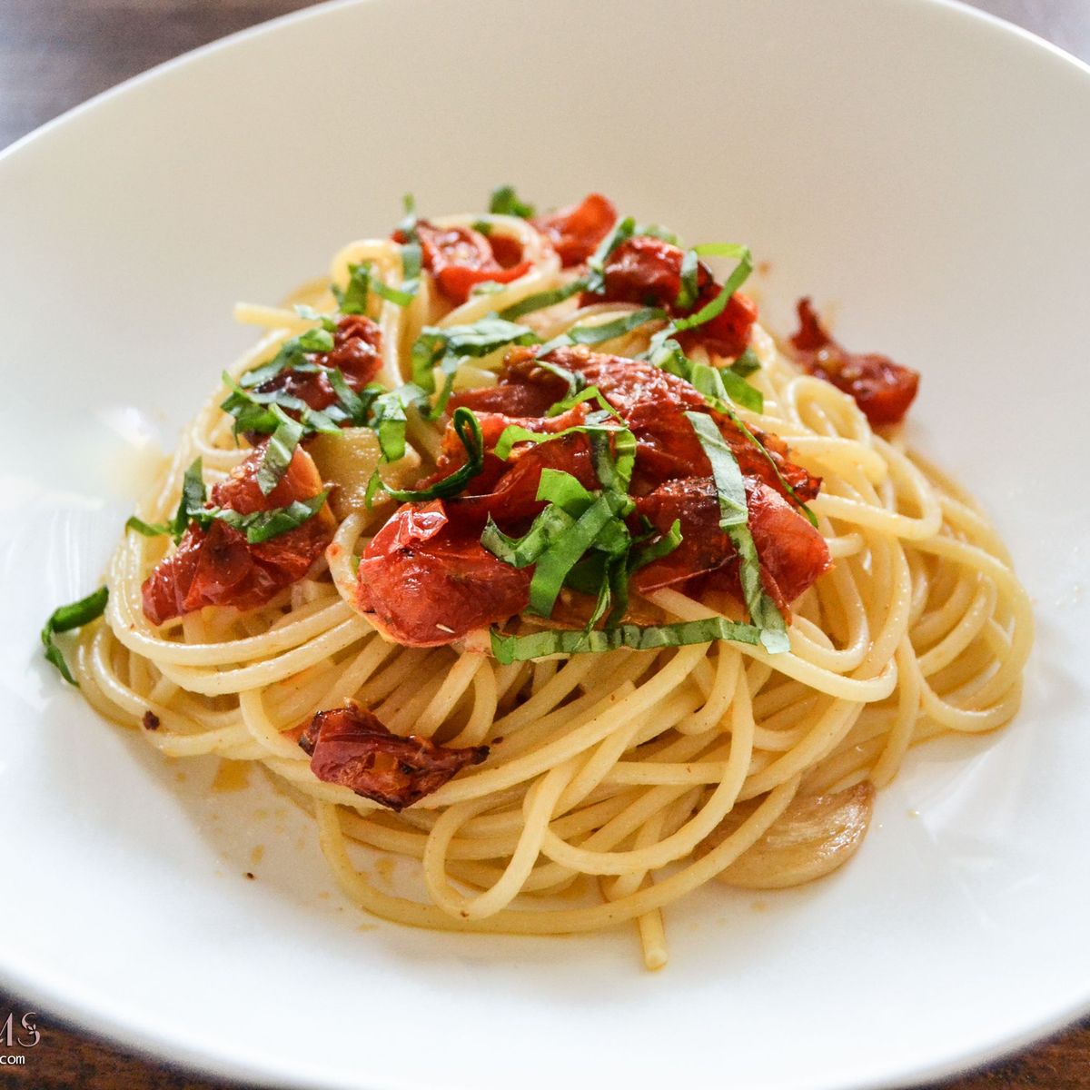 Spaghetti with garlic and chilli