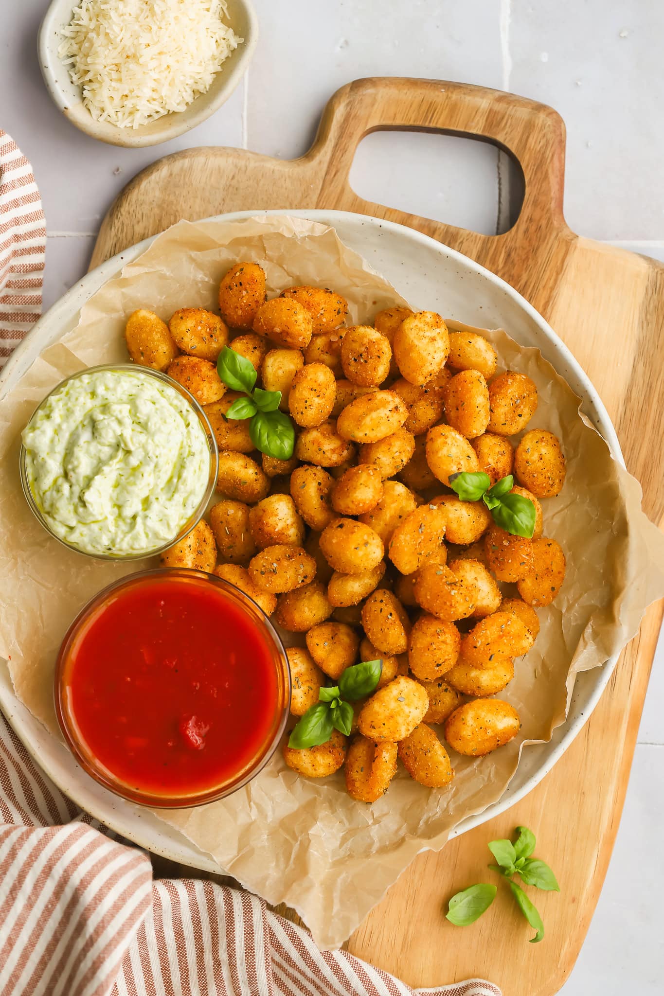 Air fryer gnocchi with pesto dip