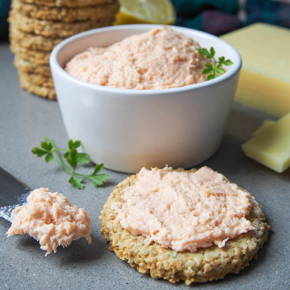 Simple smoked salmon pâté